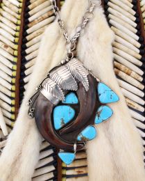 "The Perfect Circle" Grizzly Bear Claw Turquoise Necklace