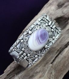 Spiraling Feathers Wampum Bracelet