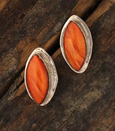 SPINY OYSTER POST EARRINGS