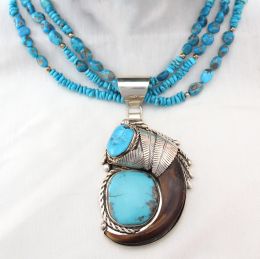 Grizzly Bear Claw Turquoise Necklace