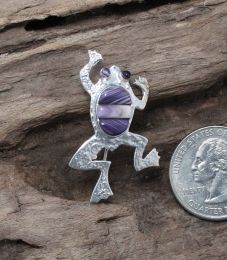 Wampum Cornrow Inlay Frog Pin