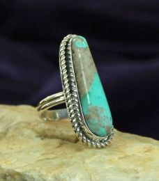 Long Oval Turquoise Ring With Twisted Rope